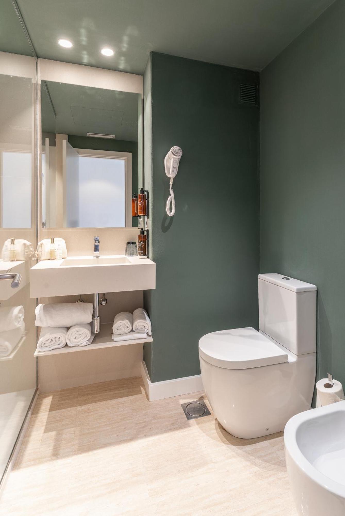 Prestige Victoria Hotel 3*